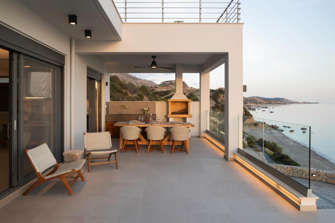 Rozites Luxury Beachfront Villa, By Hellocrete Kerames Exteriör bild