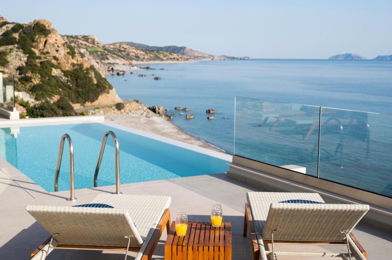 Rozites Luxury Beachfront Villa, By Hellocrete Kerames Exteriör bild